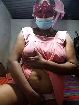 Snapshot of HarshiStar7 chatting on November 3, 2025, 10:13 pm HarshiStar7 online show from November 3, 2025, 10:13 pm