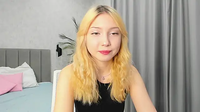 Snapshot of paradi_see chatting on January 15, 2026, 8:40 am paradi see online show from January 15, 2026, 8:40 am