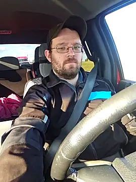 dakotafail92 online show from October 30, 2025, 9:11 pm