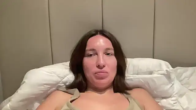 CArivora online show from February 20, 2026, 8:22 pm