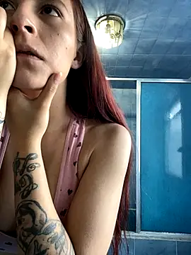 Im scarlett18 online show from November 7, 2025, 10:03 pm