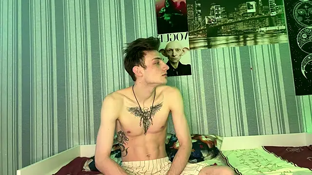 EmiliaCouple online show from February 7, 2026, 2:14 pm