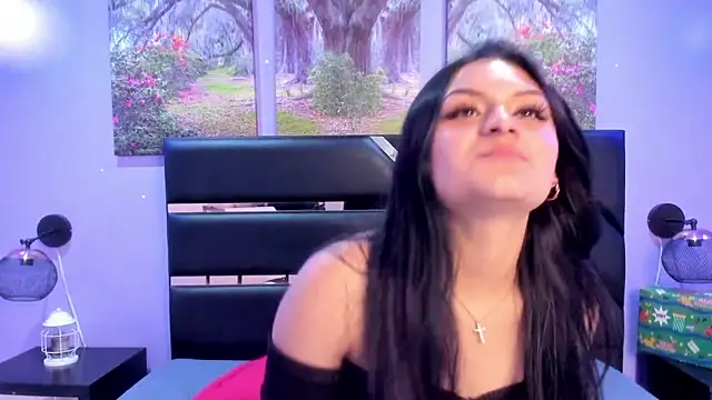 GAbrielaBotero online show from December 17, 2025, 7:52 pm