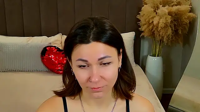 EdenSolis online show from March 12, 2026, 7:56 am