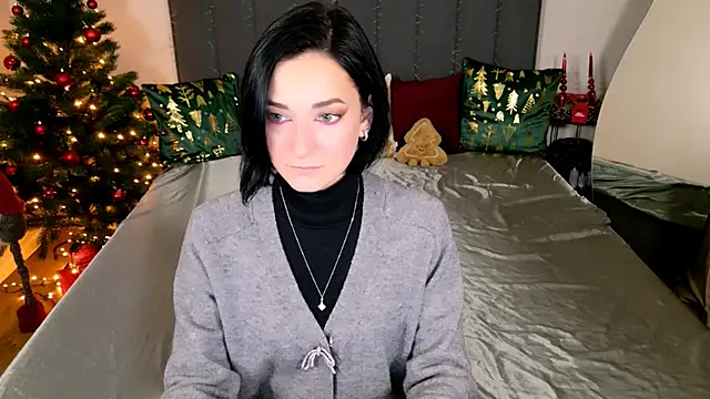 BaileeLynn online show from December 17, 2025, 12:54 pm