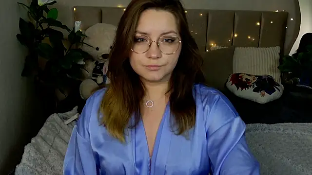 Snapshot of Briarx chatting on July 12, 2026, 9:04 pm Briarx online show from July 12, 2026, 9:04 pm