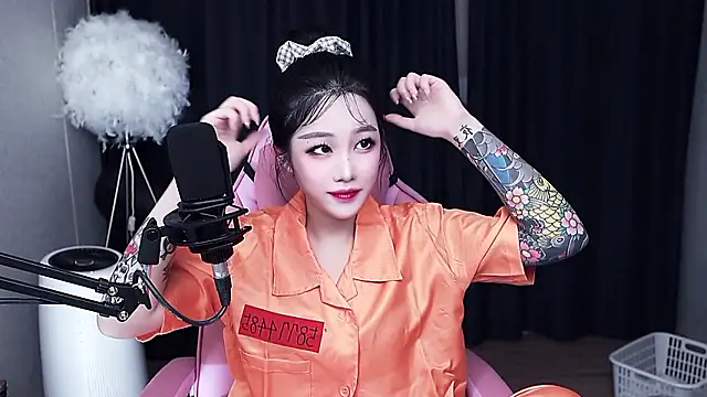 MISA 02 online show from October 18, 2025, 11:01 am