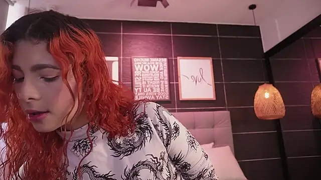 Thalia Karlson online show from November 7, 2025, 12:42 pm