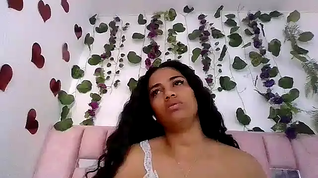 Snapshot of abby_moss_2 chatting on April 21, 2026, 12:45 pm abby moss 2 online show from April 21, 2026, 12:45 pm