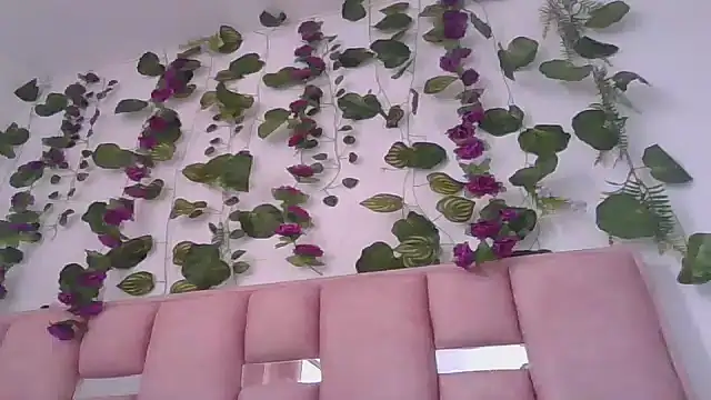 Snapshot of abby_moss_2 chatting on April 29, 2026, 5:30 pm abby moss 2 online show from April 29, 2026, 5:30 pm