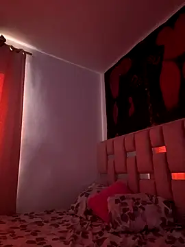 abby moss 2 online show from October 28, 2025, 2:05 pm