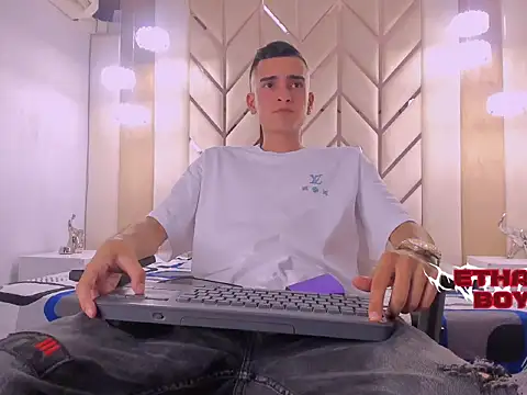 Snapshot of Ethan_Boy_ chatting on February 2, 2026, 8:30 pm Ethan Boy online show from February 2, 2026, 8:30 pm