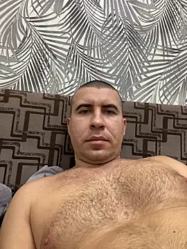 AronMode online show from November 18, 2025, 6:22 pm