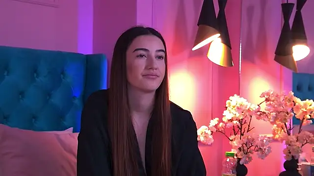 Snapshot of TaliaMorenne chatting on November 8, 2025, 4:10 pm TaliaMorenne online show from November 8, 2025, 4:10 pm