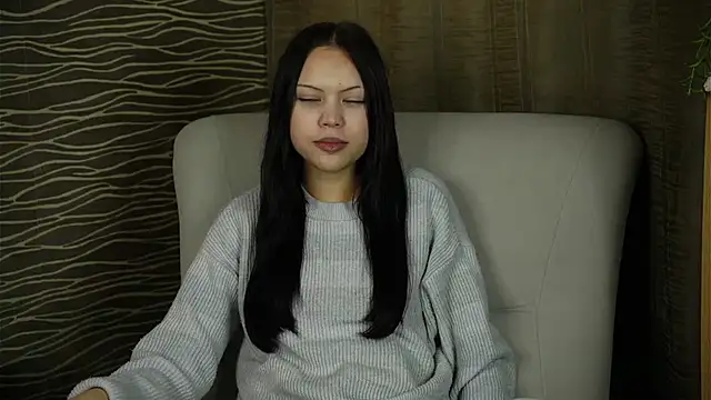 TessKnicely online show from October 10, 2025, 1:34 pm