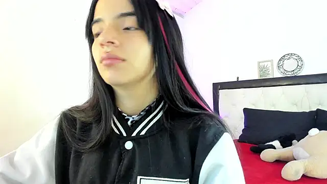 Barbieteeen online show from November 30, 2025, 4:46 am