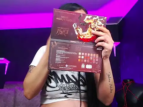 Liastark online show from November 30, 2025, 10:54 pm