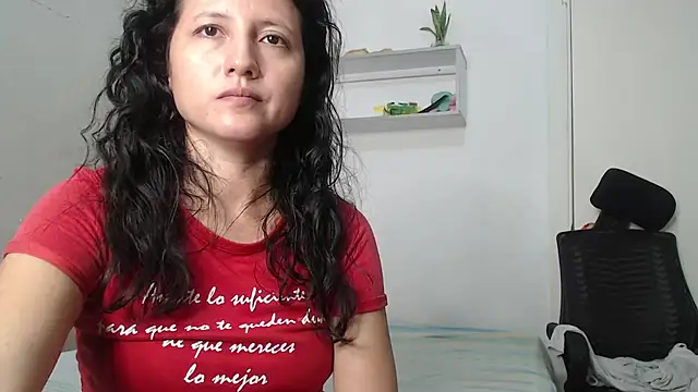 Renata Rivas online show from April 1, 2026, 4:14 am