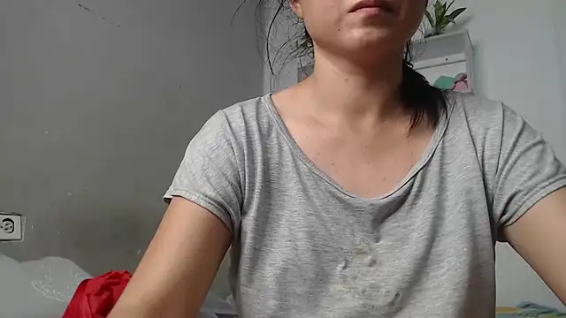 Renata Rivas online show from March 25, 2026, 3:39 am