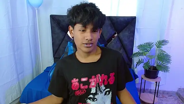 Snapshot of Felixcum18 chatting on October 14, 2025, 8:42 pm Felixcum18 online show from October 14, 2025, 8:42 pm