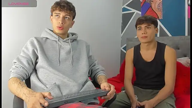 Douglas Lux online show from December 19, 2025, 8:00 pm