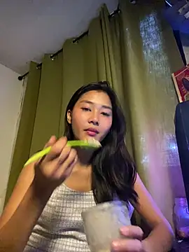 Snapshot of De_amore chatting on July 19, 2026, 3:04 am De amore online show from July 19, 2026, 3:04 am