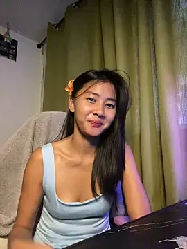 Snapshot of De_amore chatting on June 18, 2026, 2:21 am De amore online show from June 18, 2026, 2:21 am