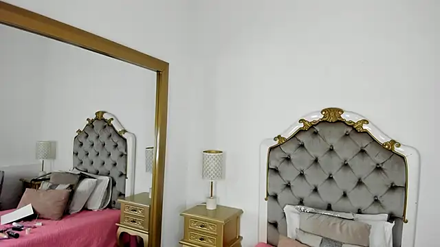 mary joseph online show from December 5, 2025, 8:28 pm