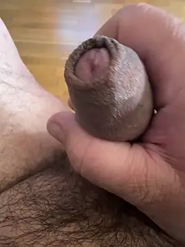 Snapshot of popoterin chatting on April 4, 2026, 3:51 pm popoterin online show from April 4, 2026, 3:51 pm