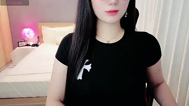 Xuka2594 online show from April 10, 2026, 5:03 am