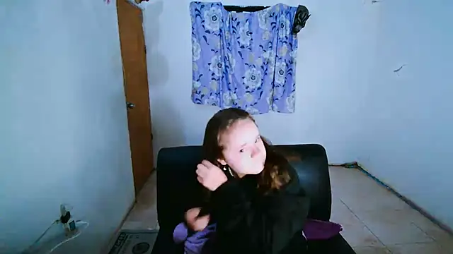 SweetRabbit29 online show from May 30, 2026, 8:42 am
