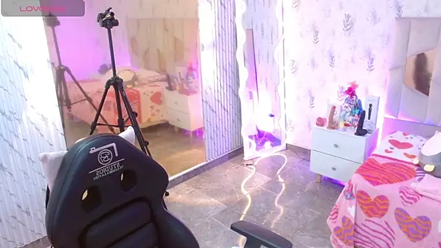 MARIANA TAY1 online show from March 19, 2026, 3:17 am