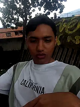 Flirtdick03 online show from October 14, 2025, 9:25 pm