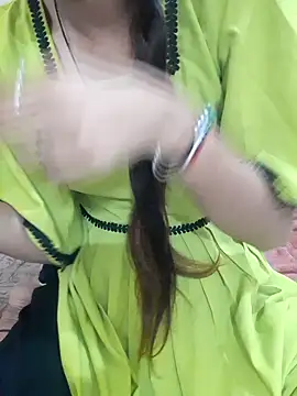 Snapshot of Khushi_rani chatting on February 19, 2026, 4:31 am Khushi rani online show from February 19, 2026, 4:31 am