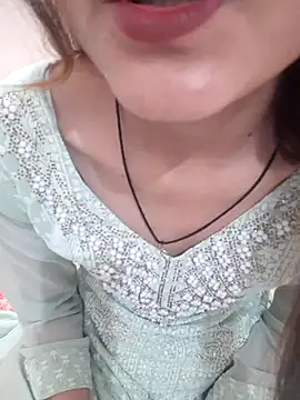 Snapshot of Khushi_rani chatting on February 17, 2026, 4:32 am Khushi rani online show from February 17, 2026, 4:32 am