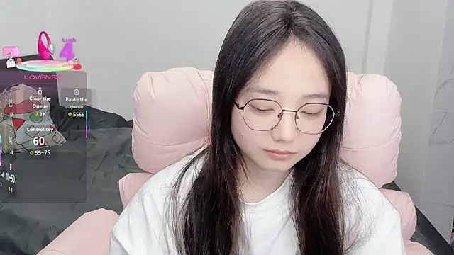  xiaoniaojiang online show from November 29, 2025, 1:33 pm