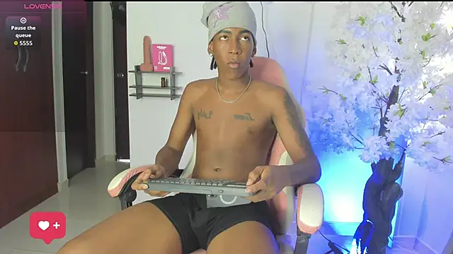 Snapshot of latin_kay1 chatting on March 28, 2026, 9:27 pm latin kay1 online show from March 28, 2026, 9:27 pm