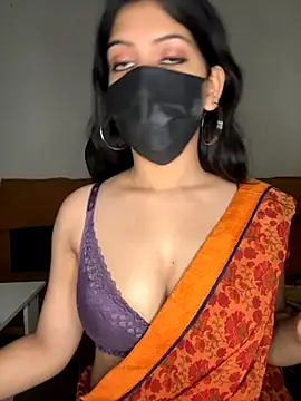 Your-wifey online show from October 10, 2025, 1:12 pm