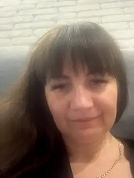 Butterfly8385 online show from November 16, 2025, 7:51 pm