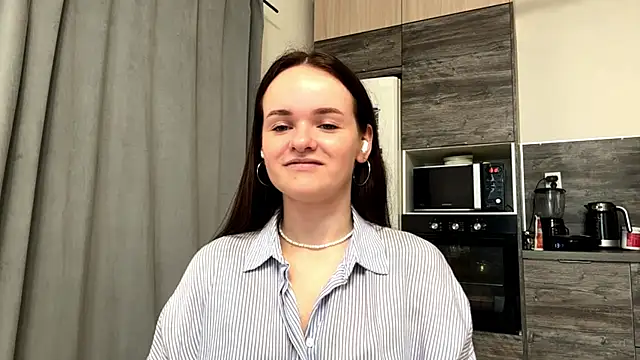 WalterGirlcute online show from October 11, 2025, 8:15 am