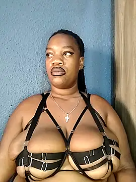 SweetBedroomEyez online show from April 20, 2026, 1:03 pm
