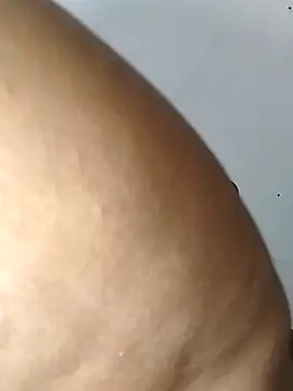 SweetBedroomEyez online show from February 15, 2026, 10:52 pm