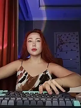 LolaMint  online show from November 29, 2025, 12:38 pm