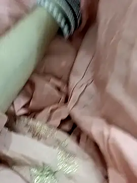 HOT-CPL-11 online show from November 14, 2025, 6:00 pm