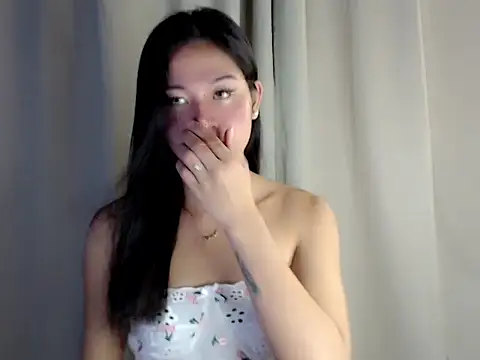 Snapshot of Sephine_2121 chatting on October 28, 2025, 3:51 am Sephine 2121 online show from October 28, 2025, 3:51 am