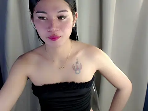 Snapshot of Sephine_2121 chatting on October 24, 2025, 2:54 am Sephine 2121 online show from October 24, 2025, 2:54 am