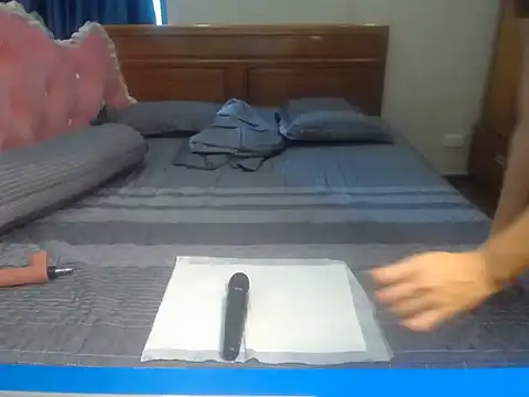 Fansy 112 online show from November 13, 2025, 7:45 am