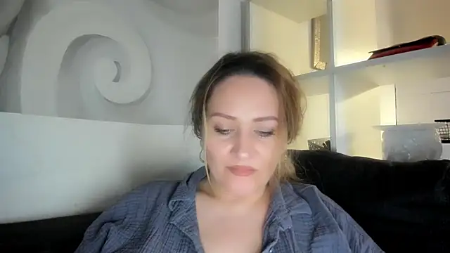 Snapshot of 88__callmemadam__88 chatting on January 19, 2026, 2:21 pm 88 callmemadam 88 online show from January 19, 2026, 2:21 pm
