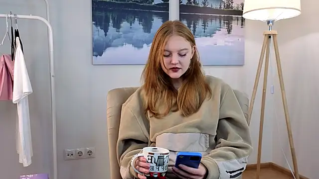 VernellArey online show from October 12, 2025, 11:33 am