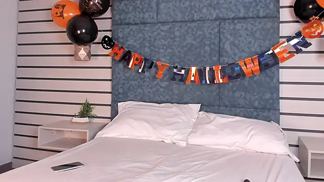 GabrielaBali online show from October 30, 2025, 12:03 pm